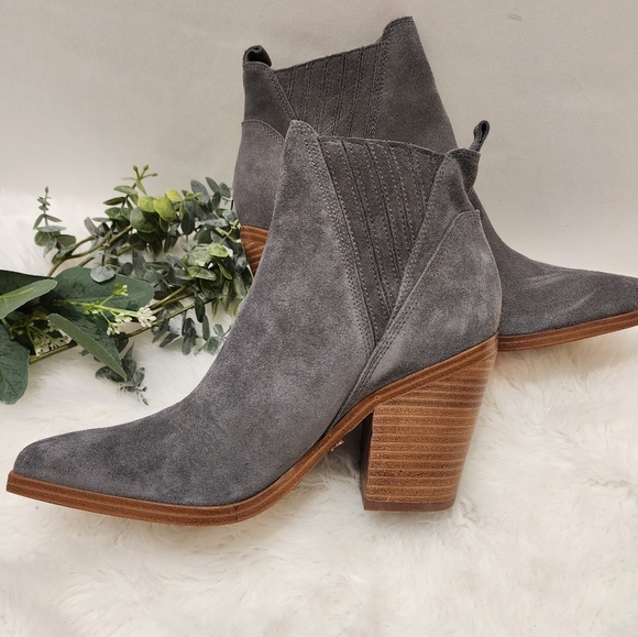 New Marc Fisher Alva Bootie 8.5 blue - Picture 13 of 14